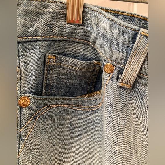 Guess Women’s Size 31 Scarlet Slim Bootcut Jeans in Light Denim - Picture 5 of 12